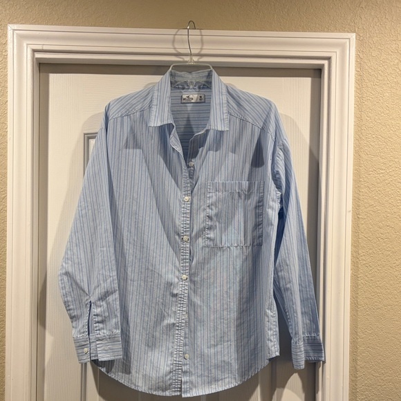Hollister Tops - Hollister women’s  Light Blue Striped Shirt like new size M
